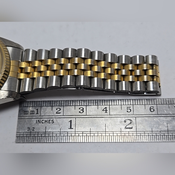 CVP Presidential Quartz Watch Men Two Tone Fluted Bezel Day Date New Battery - Picture 7 of 11